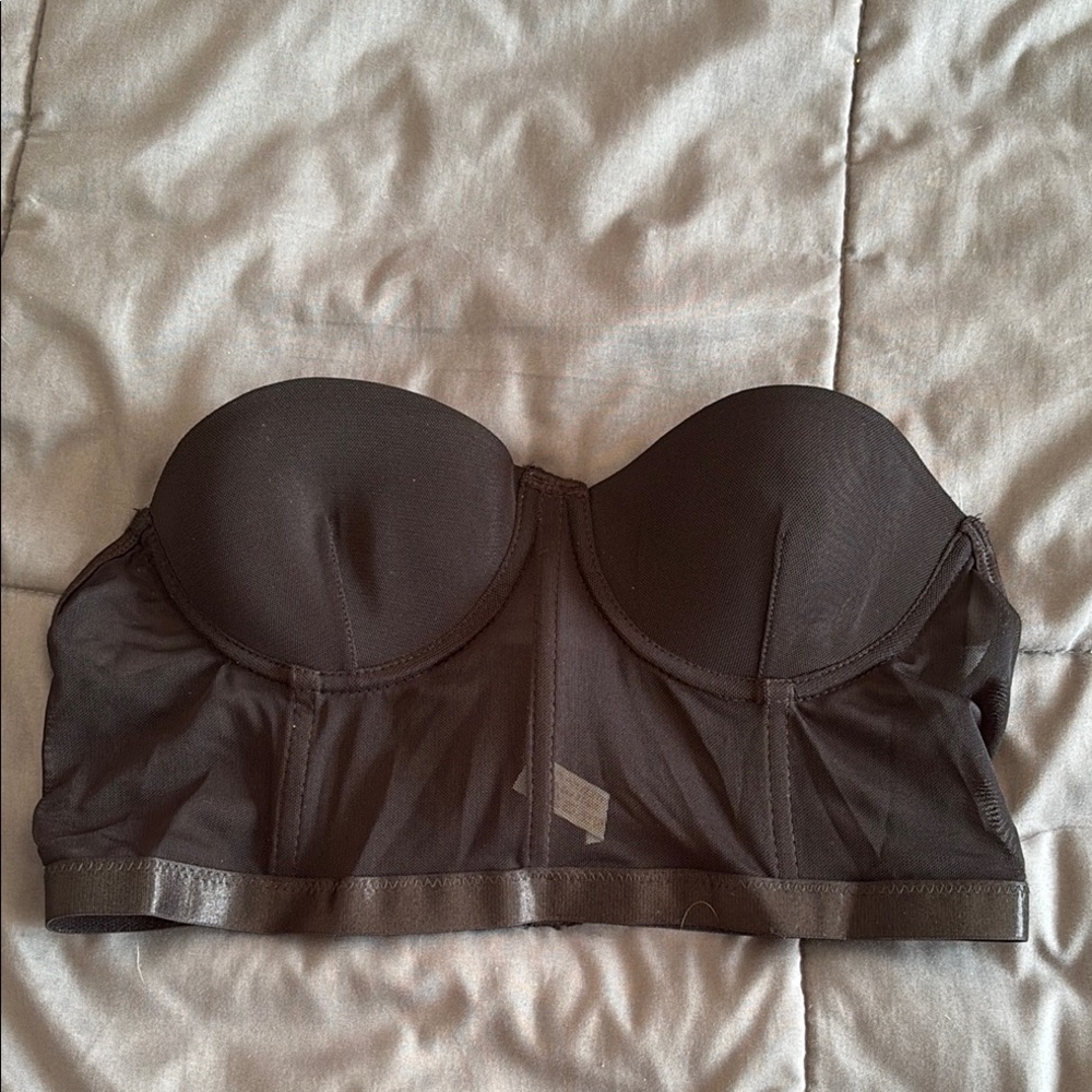 Elegant Black Strapless Bra